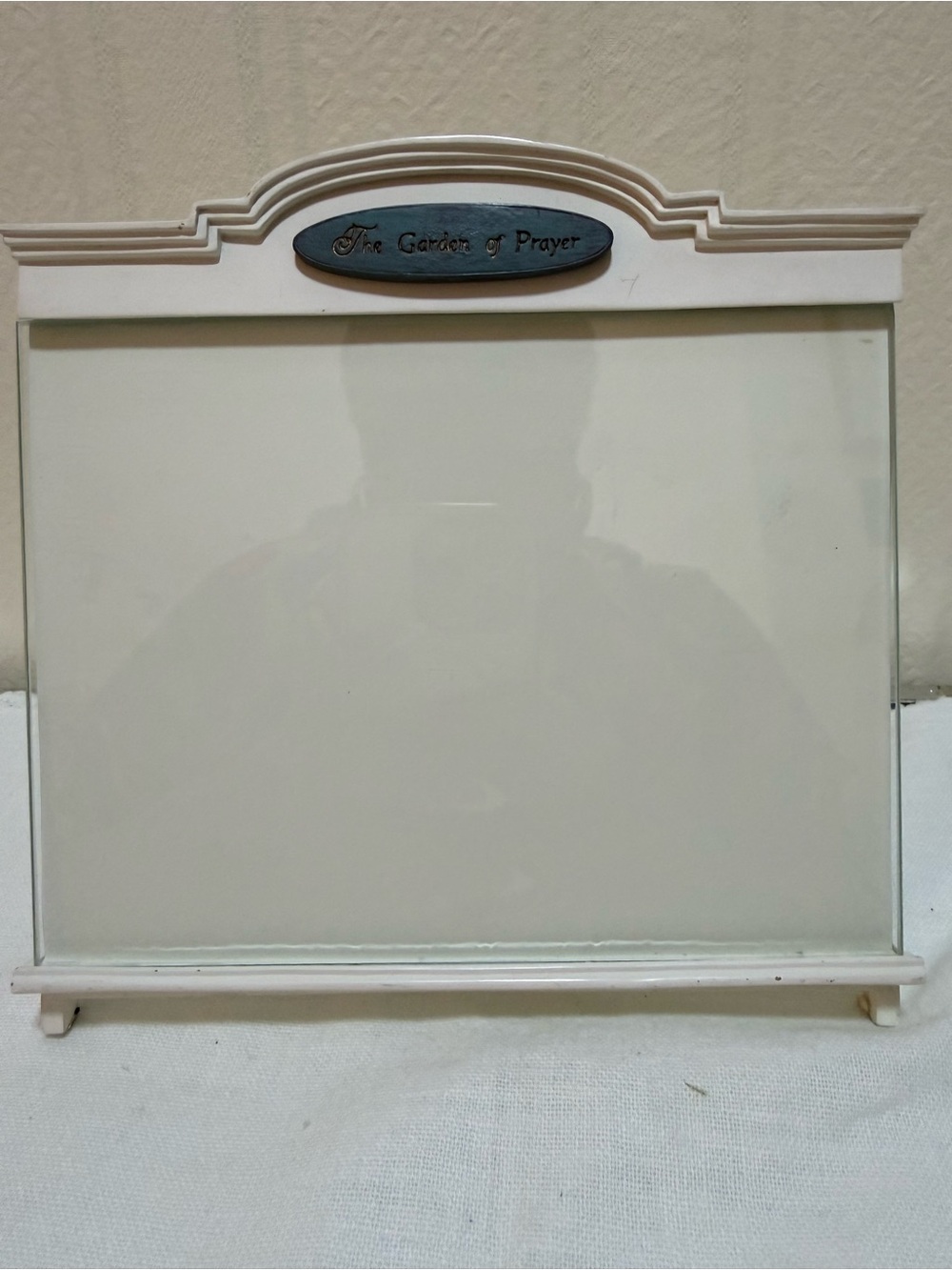 Thomas Kinkade The Garden of Prayer Glass Picture Frame